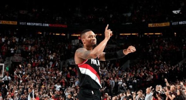 双融优配 在场净胜19分！杨瀚森又进化了，打得像格林！利拉德回归开拓者