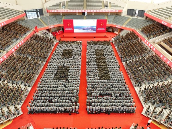 珺牛策略 强国梦，我们接棒！九三阅兵太燃了，上海交大校园沸腾了